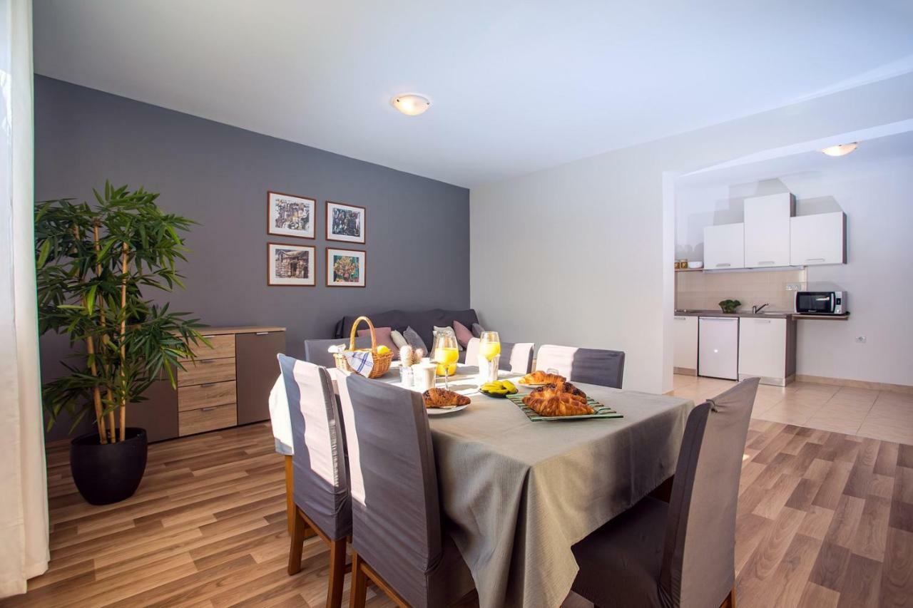 Villa Maslina, With Private 32M2Pool, Panoramic Views On 100Km Coastline, 12 Pax Lokva Rogoznica Exteriér fotografie